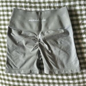 Alphalete amplify shorts
